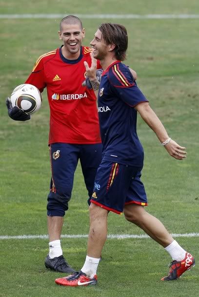 Sergio Ramos, Victor Valdes Pictures, Images and Photos