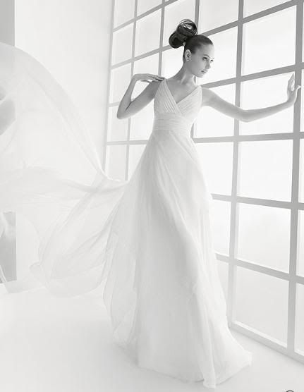 Weddings photo: Rosa Clara is a gorgeous collection of wedding gowns Weddinggownsstyles-3.jpg