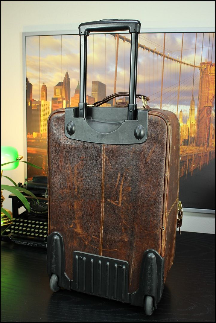 ORVIS 23" XL Suitcase Rugged Rolling Wheel Leather Duffle Luggage