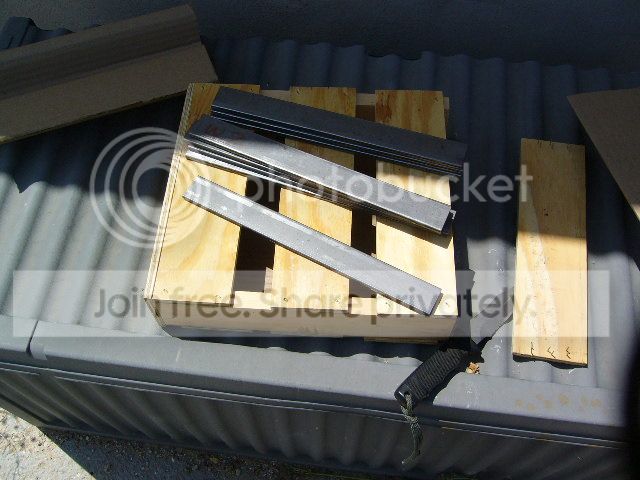 A strange parcel arrives - Beginners Place - Bladesmith's Forum Board